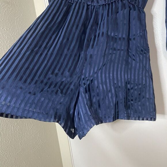 Alice + Olivia Callan Silk Romper striped blue long sleeve size US 4 - Picture 3 of 8